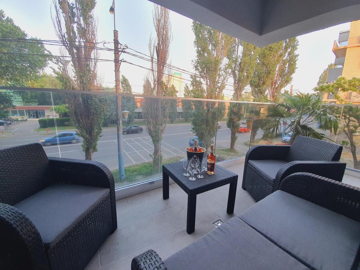 Ely Residence2 Mamaia Buitenkant foto