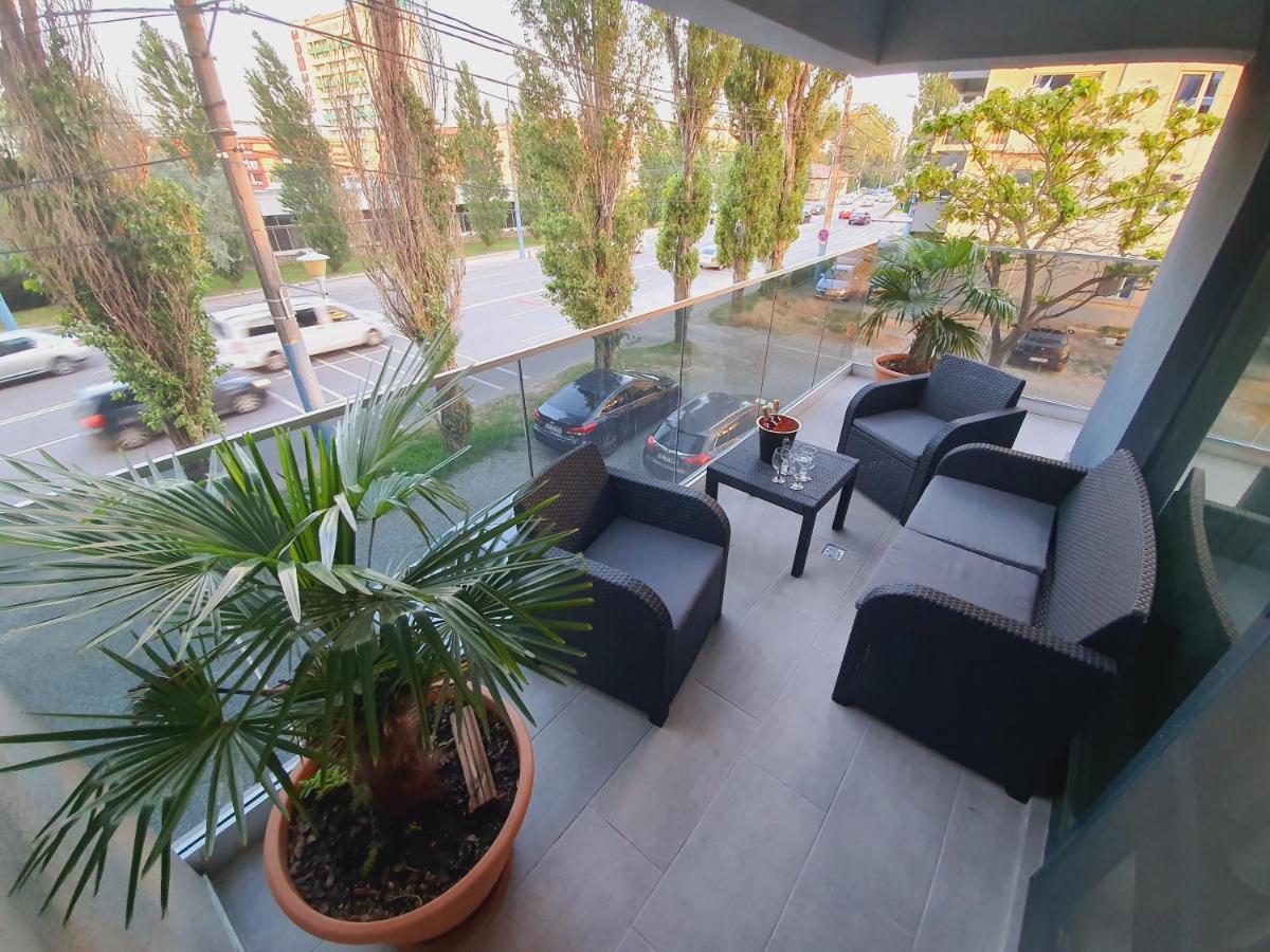 Ely Residence2 Mamaia Buitenkant foto